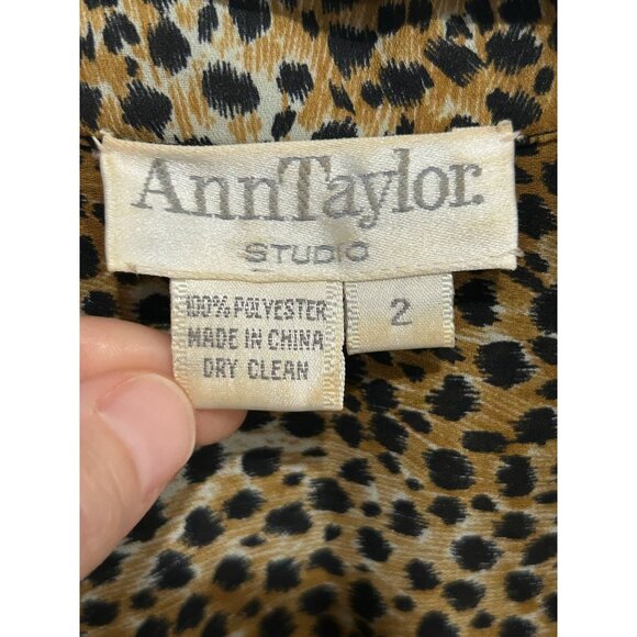 Ann Taylor Studio Leopard Button Front Shirt Size 2 Short Sleeve Animal Print - Picture 5 of 8